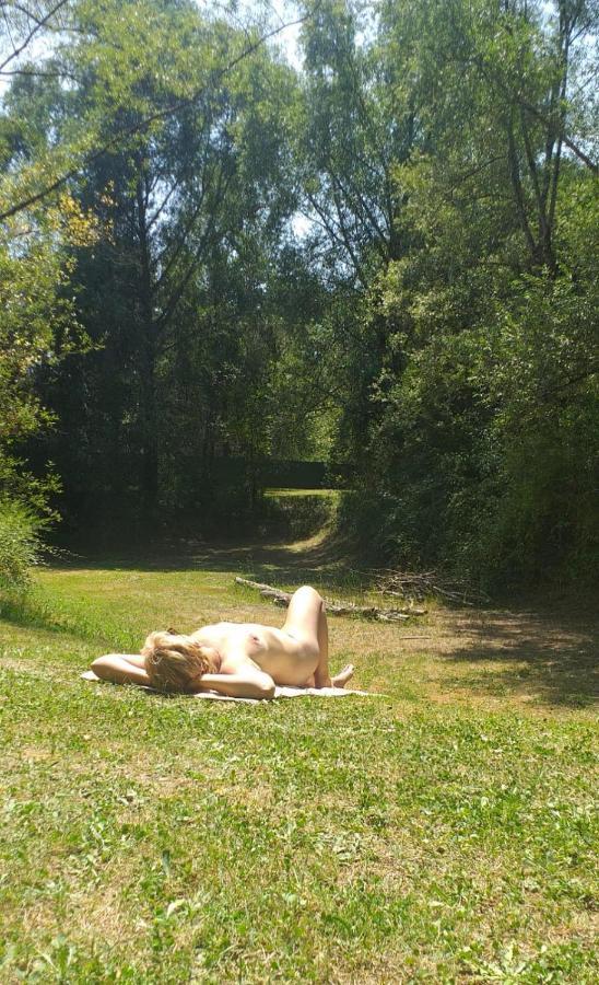 Blanzaguet-Saint-Cybard Chambre D'Hotes Naturiste Le Jardin Des Hirondelles المظهر الخارجي الصورة