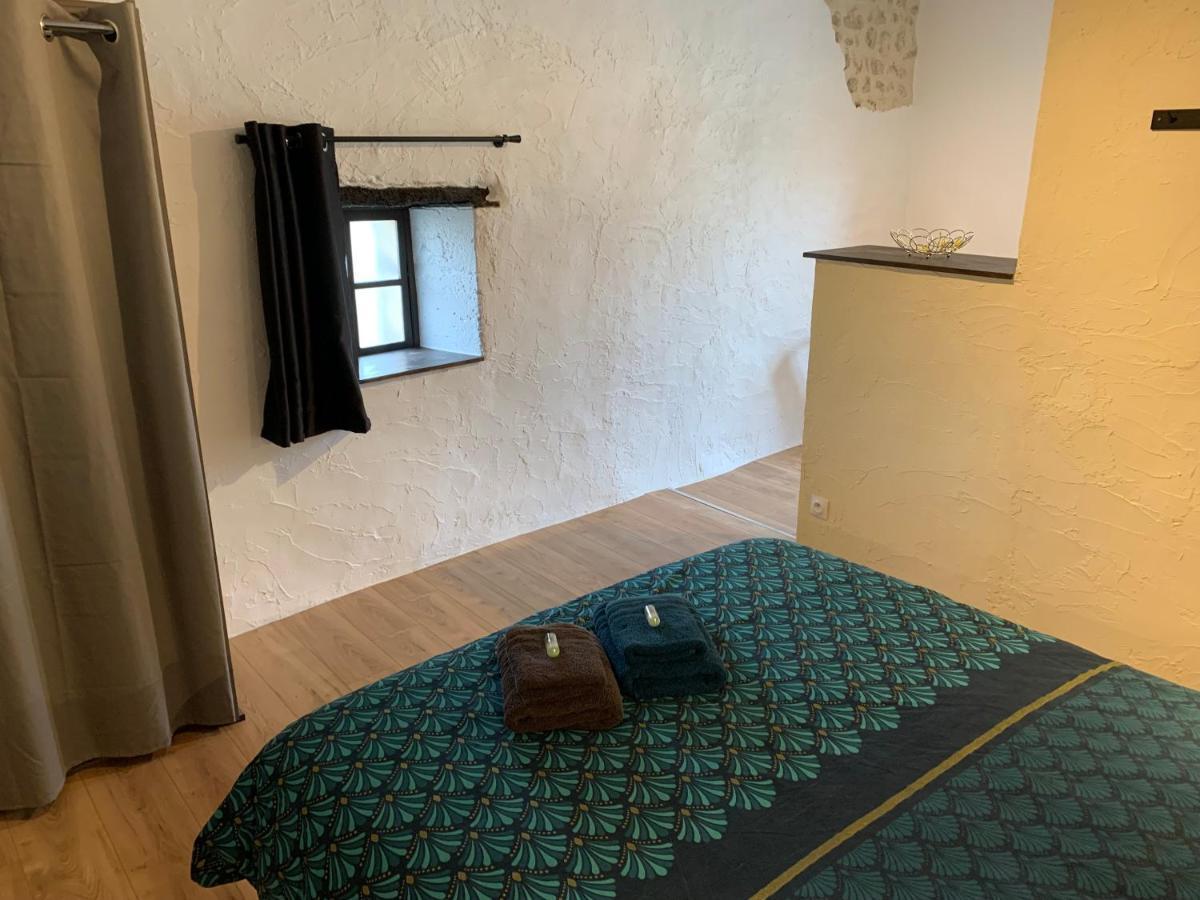 Blanzaguet-Saint-Cybard Chambre D'Hotes Naturiste Le Jardin Des Hirondelles المظهر الخارجي الصورة