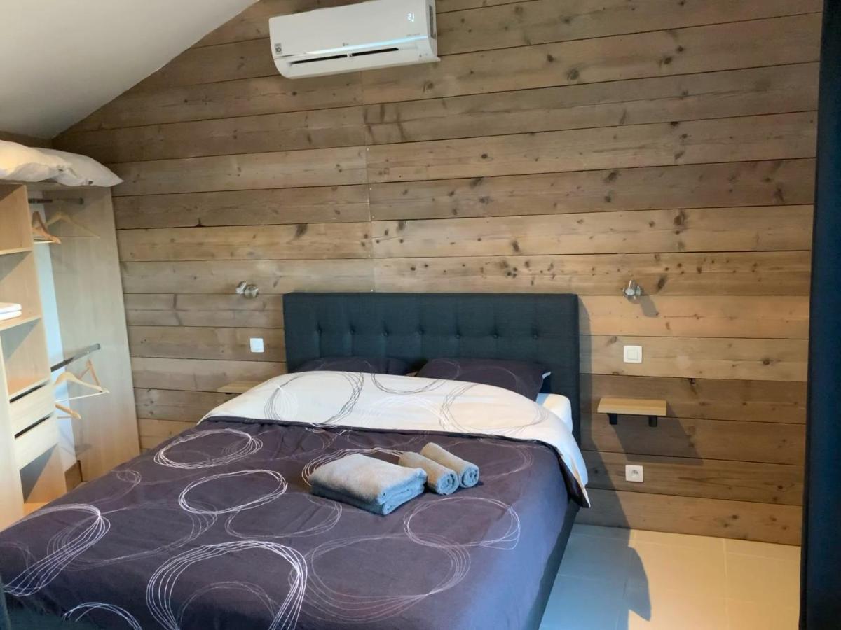 Blanzaguet-Saint-Cybard Chambre D'Hotes Naturiste Le Jardin Des Hirondelles المظهر الخارجي الصورة